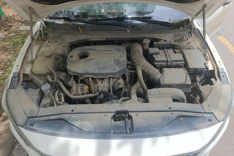 Used Hyundai Lafesta 2019 280TGDi Smart Speed Version China VI Standard Engine Bay
