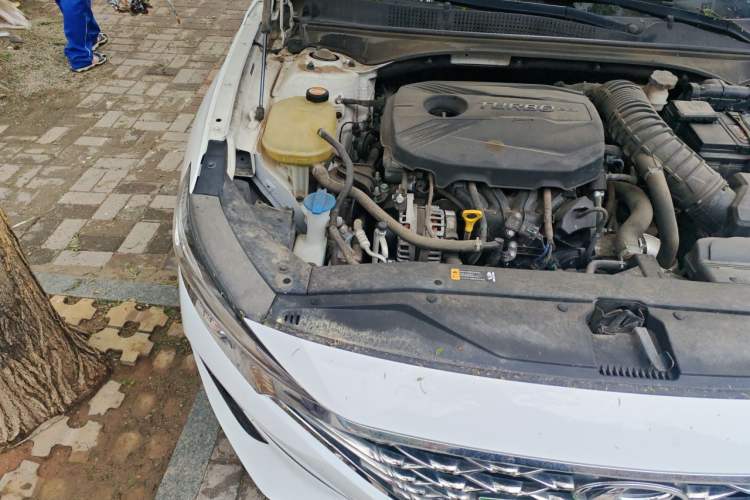 Used Hyundai Lafesta 2019 280TGDi Smart Speed Version China VI Standard Engine Bay Right