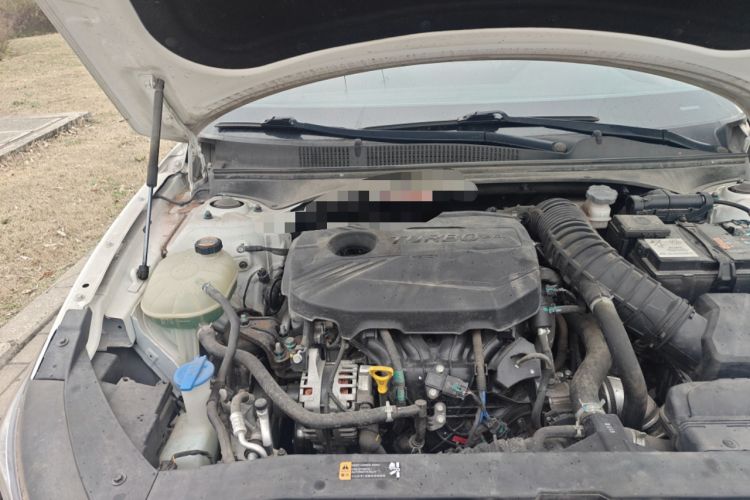 Used Hyundai Lafesta 2019 280TGDi Smart Speed Version China VI Standard Engine Bay Right