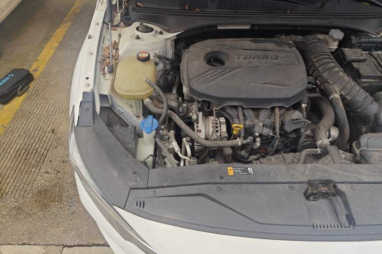 Used Hyundai Lafesta 2019 280TGDi Smart Speed Version China V Standard Engine Bay Right
