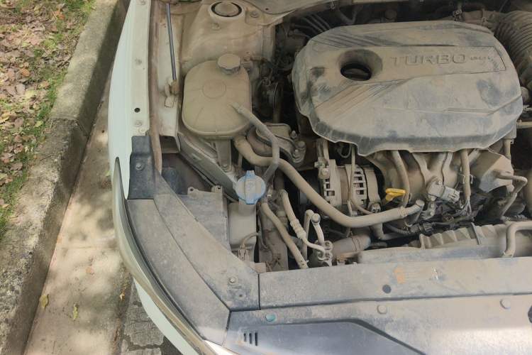 Used Hyundai Lafesta 2019 280TGDi Smart Speed Version China VI Standard Engine Bay Right