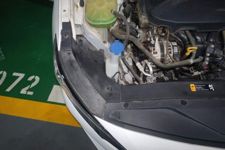 Used Hyundai Lafesta 2019 280TGDi Smart Speed Version China VI Standard Engine Bay Right