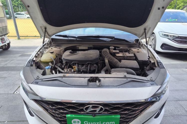 Used Hyundai Lafesta 2019 280TGDi Smart Speed Version China VI Standard Engine Bay