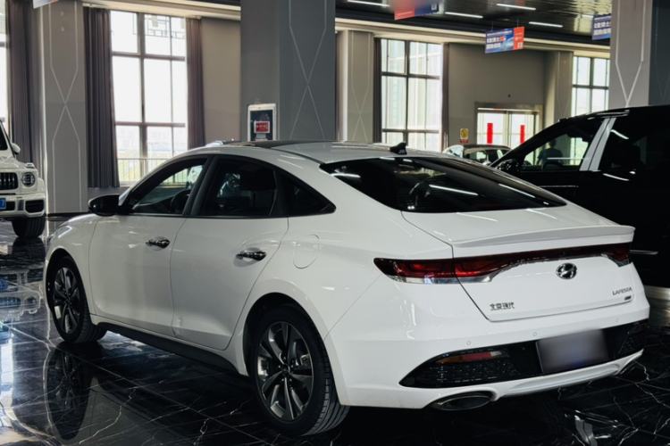 Used Hyundai Lafesta 2019 280TGDi Sport Edition China VI Exterior 2