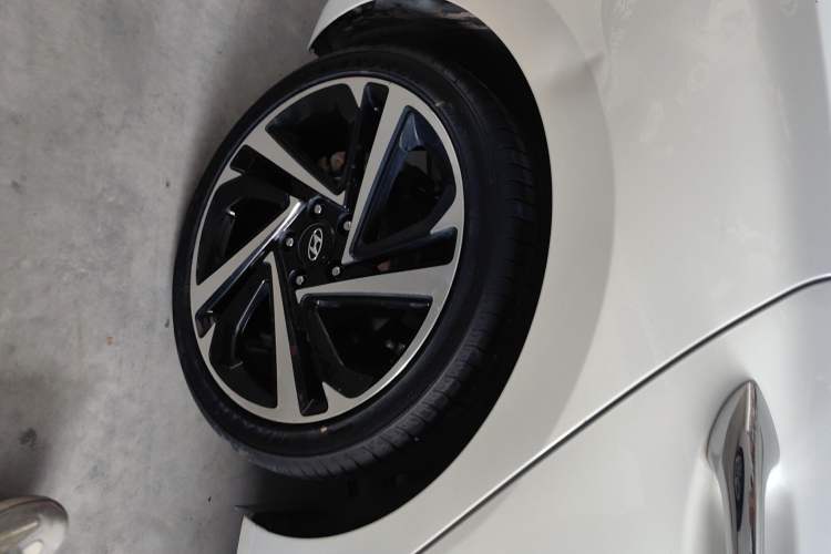Used Hyundai Lafesta 2019 280TGDi Smart Edition China VI Standard Exterior 5