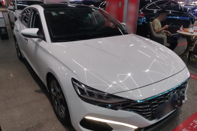 Used Hyundai Lafesta 2019 280TGDi Sport Edition China VI Front Right 45 Deg