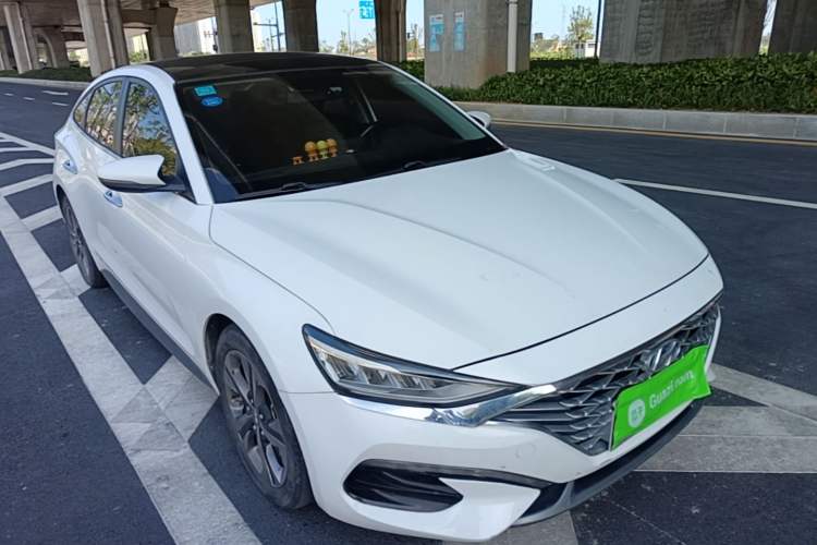 Used Hyundai Lafesta 2019 280TGDi Sport Edition China V Standard Front Right 45 Deg