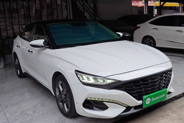 Used Hyundai Lafesta 2019 280TGDi Sport Edition China VI Front Right 45 Deg