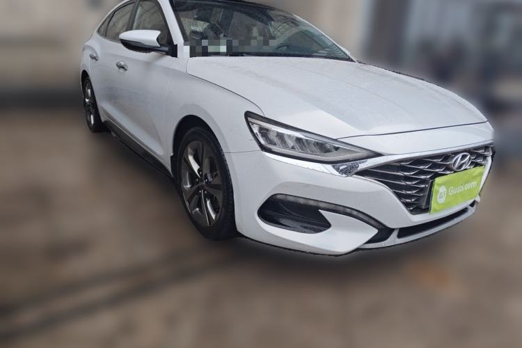 Used Hyundai Lafesta 2019 280TGDi Sport Edition China VI Front Right 45 Deg