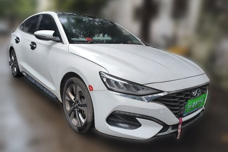 Used Hyundai Lafesta 2019 280TGDi Sport Edition China VI Front Right 45 Deg
