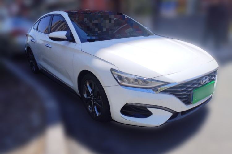 Used Hyundai Lafesta 2019 280TGDi Sport Edition China VI Front Right 45 Deg