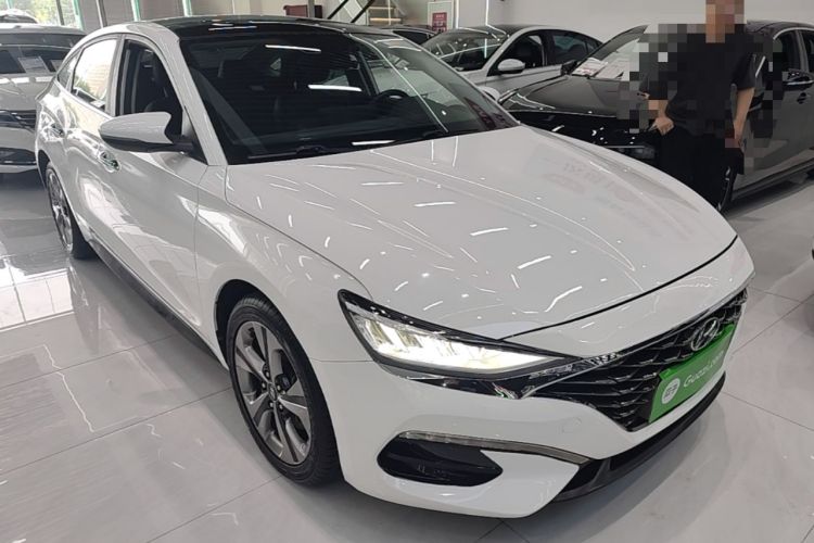 Used Hyundai Lafesta 2019 280TGDi Sport Edition China VI Front Right 45 Deg