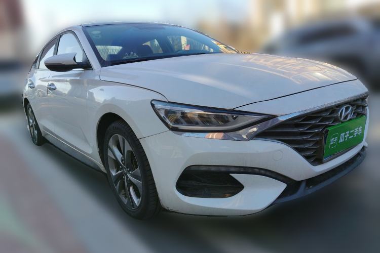 Used Hyundai Lafesta 2019 280TGDi Sport Edition China VI Front Right 45 Deg