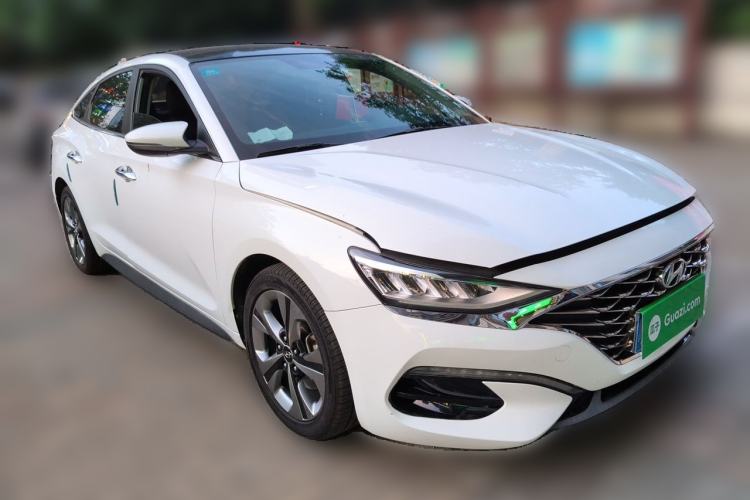 Used Hyundai Lafesta 2019 280TGDi Sport Edition China VI Front Right 45 Deg