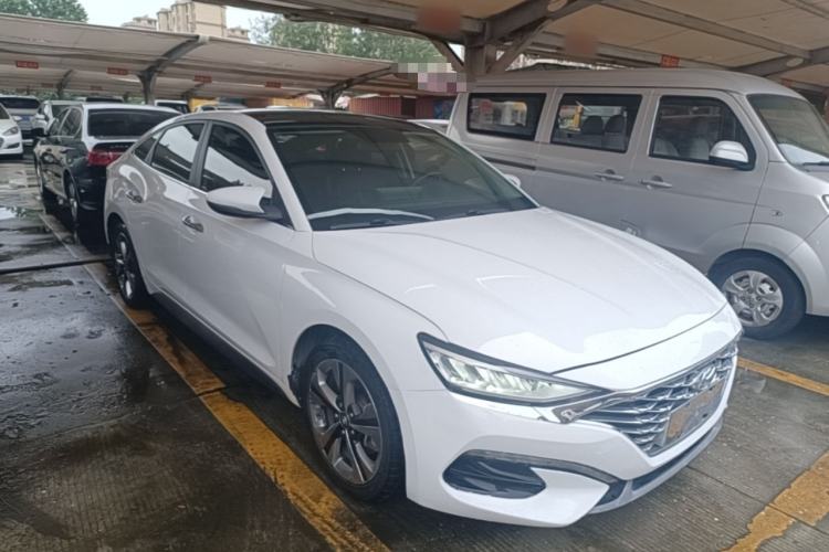Used Hyundai Lafesta 2019 280TGDi Sport Edition China VI Front Right 45 Deg