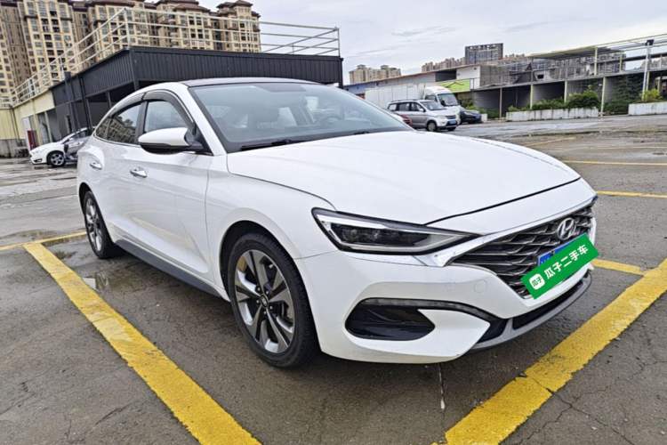 Used Hyundai Lafesta 2019 280TGDi Sport Edition China VI Front Right 45 Deg