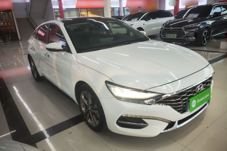Used Hyundai Lafesta 2019 280TGDi Sport Edition China VI Front Right 45 Deg