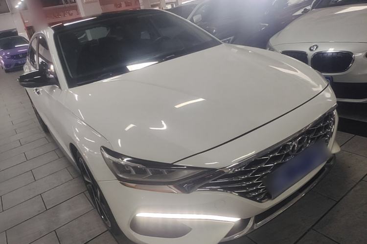 Used Hyundai Lafesta 2019 280TGDi Smart Edition China VI Standard Front Right 45 Deg