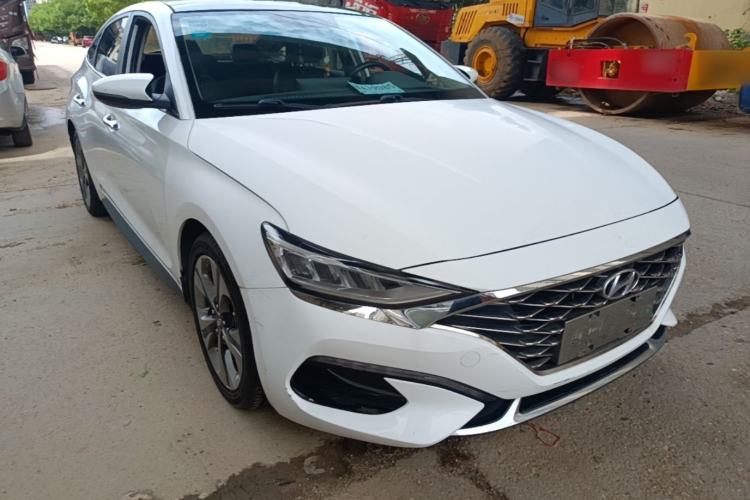 Used Hyundai Lafesta 2019 280TGDi Smart Speed Version China VI Standard Front Right 45 Deg