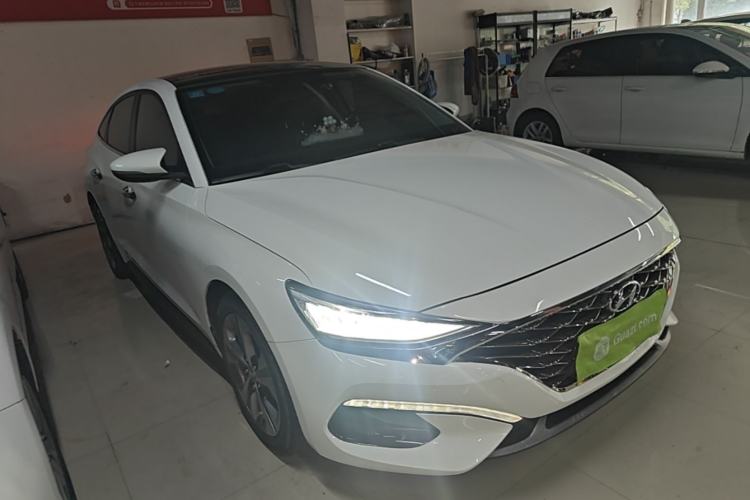 Used Hyundai Lafesta 2019 280TGDi Sport Edition China VI Front Right 45 Deg