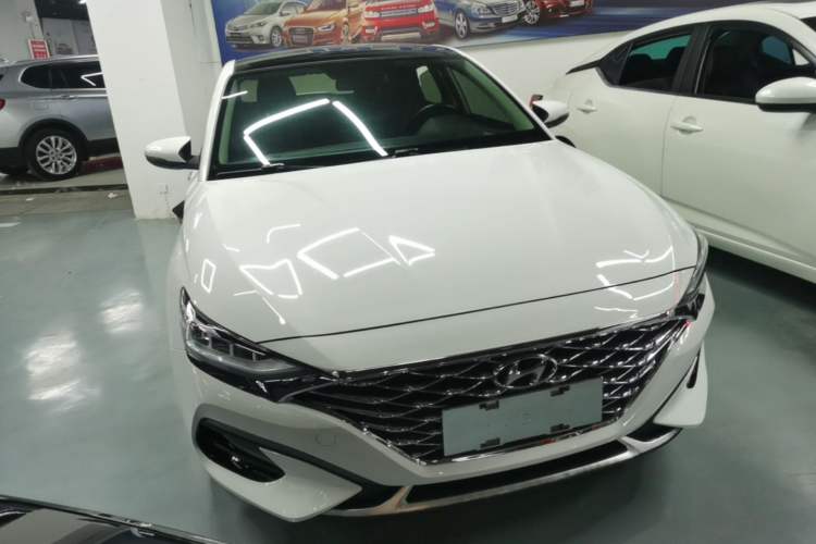 Used Hyundai Lafesta 2019 280TGDi Sport Edition China VI Front Right 45 Deg