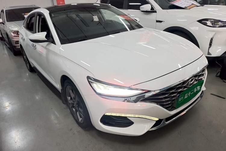 Used Hyundai Lafesta 2019 280TGDi Smart Speed Version China VI Standard Front Right 45 Deg