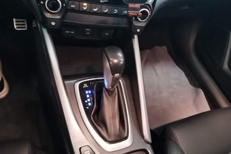 Used Hyundai Lafesta 2019 280TGDi Sport Edition China VI Gear Lever