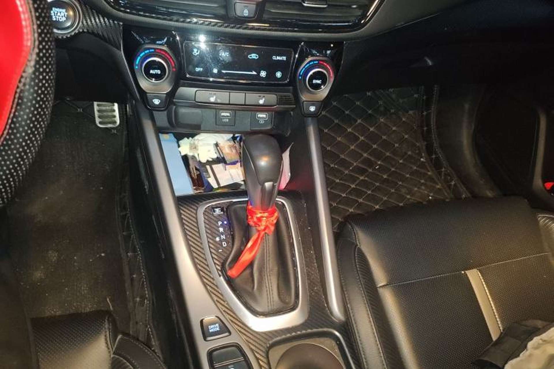 Used Hyundai Lafesta 2019 280TGDi Smart Speed Version China VI Standard Gear Lever