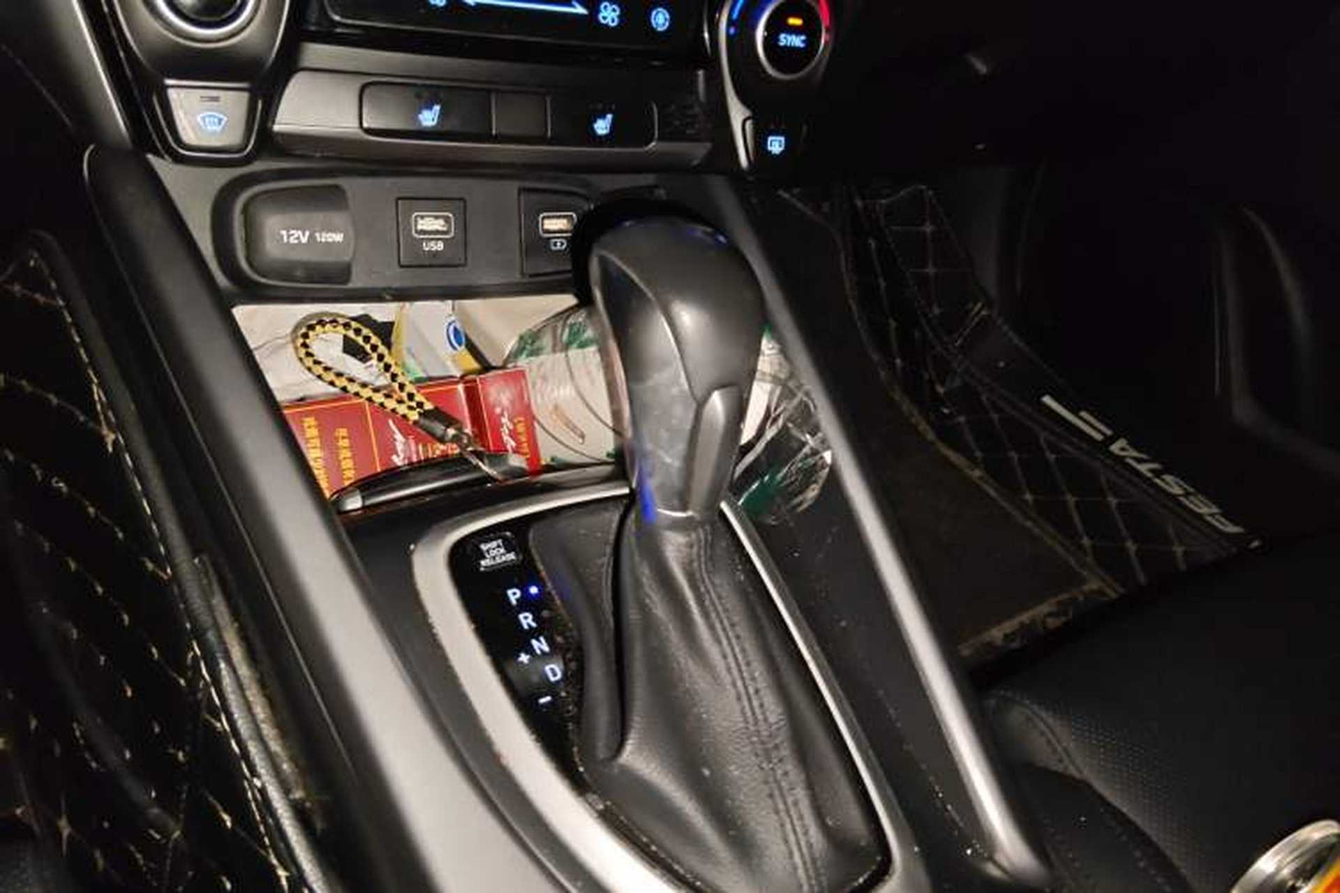 Used Hyundai Lafesta 2019 280TGDi Smart Speed Version China VI Standard Gear Lever