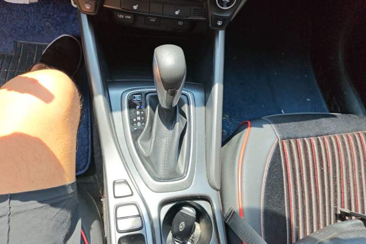 Used Hyundai Lafesta 2019 280TGDi Smart Speed Version China V Standard Gear Lever