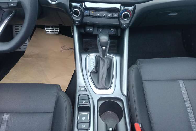 Used Hyundai Lafesta 2019 240TGDi Sport Edition China VI Gear Lever