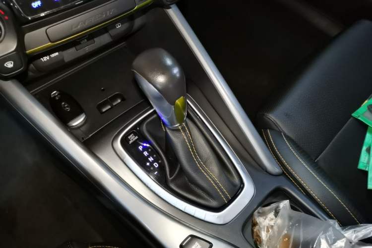 Used Hyundai Lafesta 2019 280TGDi Sport Edition China VI Gear Lever