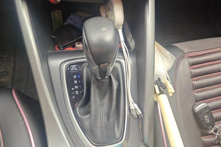 Used Hyundai Lafesta 2019 280TGDi Smart Speed Version China V Standard Gear Lever