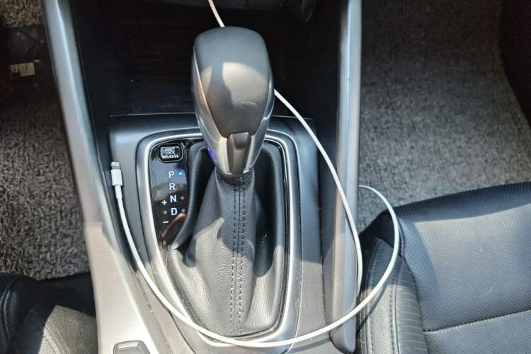 Used Hyundai Lafesta 2019 240TGDi Comfort Edition China VI Standard Gear Lever