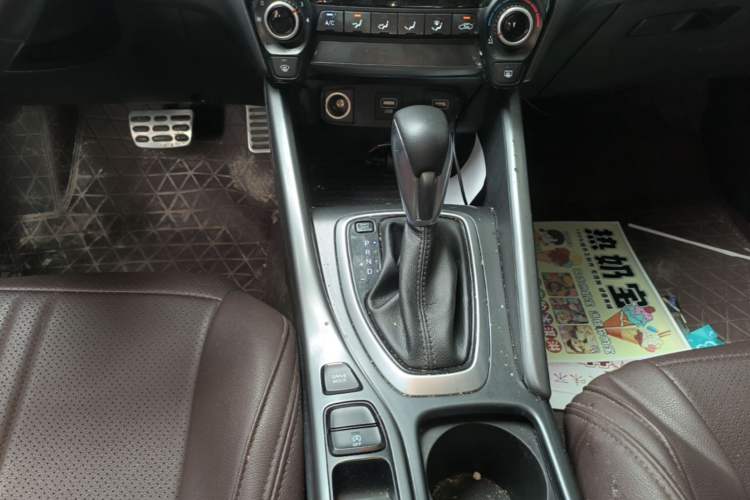 Used Hyundai Lafesta 2019 280TGDi Sport Edition China VI Gear Lever