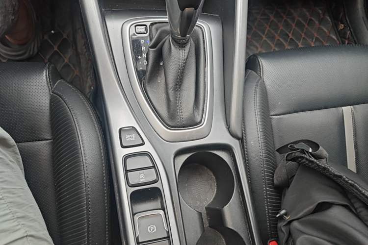 Used Hyundai Lafesta 2019 280TGDi Sport Edition China VI Gear Lever