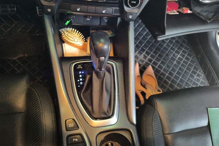 Used Hyundai Lafesta 2019 280TGDi Smart Edition China VI Standard Gear Lever