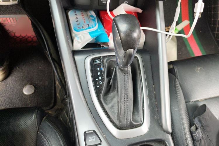 Used Hyundai Lafesta 2019 280TGDi Smart Speed Version China VI Standard Gear Lever