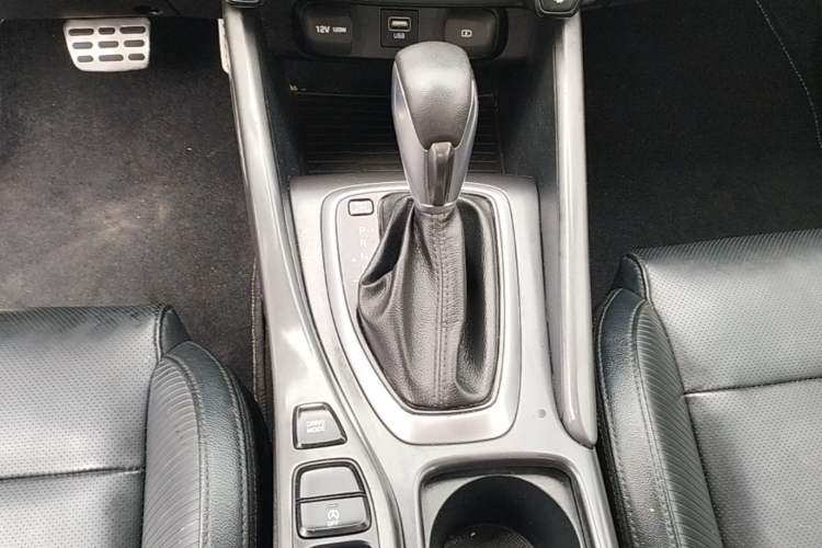 Used Hyundai Lafesta 2019 280TGDi Smart Speed Version China V Standard Gear Lever