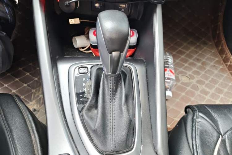 Used Hyundai Lafesta 2019 280TGDi Smart Speed Version China V Standard Gear Lever