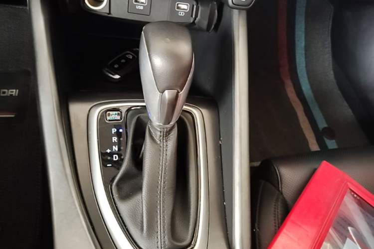 Used Hyundai Lafesta 2019 280TGDi Smart Speed Version China V Standard Gear Lever