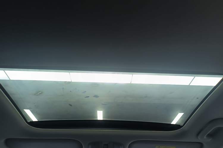 Used Hyundai Lafesta 2019 280TGDi Smart Speed Version China VI Standard Headliner