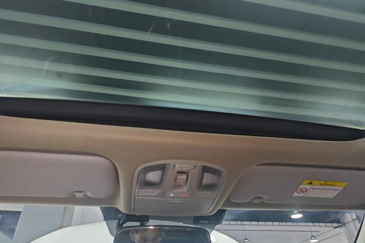 Used Hyundai Lafesta 2019 280TGDi Smart Speed Version China VI Standard Headliner