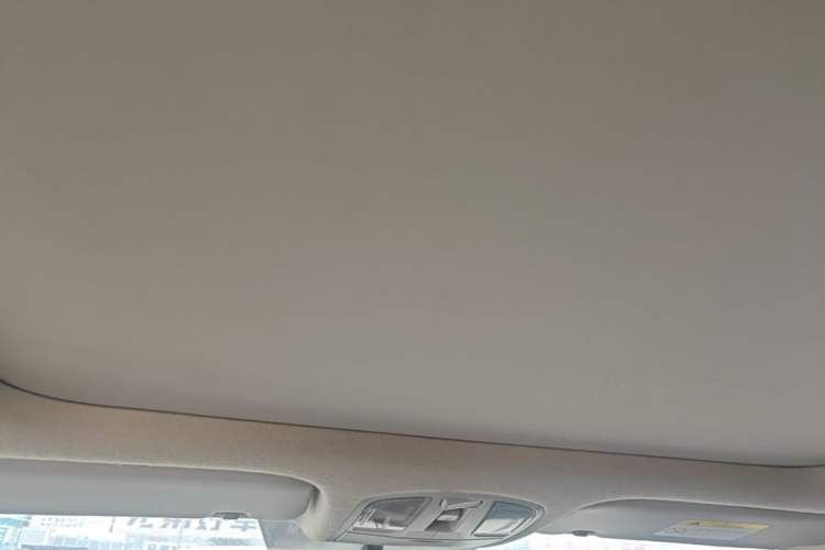 Used Hyundai Lafesta 2019 280TGDi Smart Speed Version China VI Standard Headliner