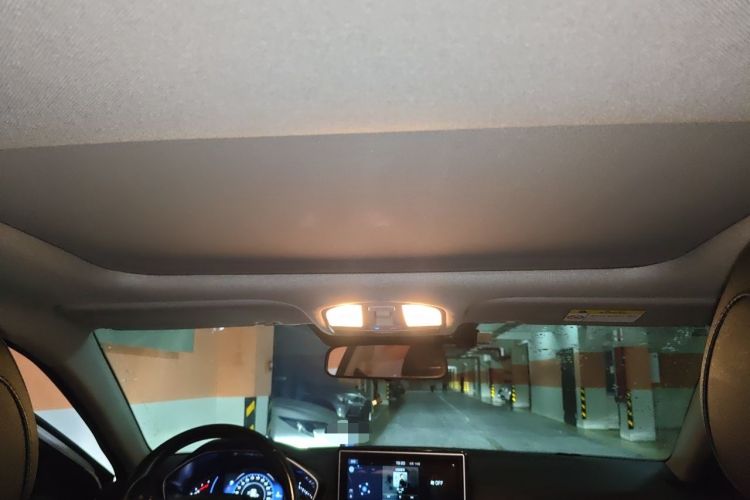 Used Hyundai Lafesta 2019 280TGDi Smart Speed Version China VI Standard Headliner