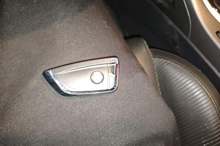 Used Hyundai Lafesta 2019 280TGDi Smart Speed Version China VI Standard Interior 1