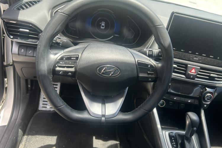 Used Hyundai Lafesta 2019 280TGDi Smart Speed Version China VI Standard Interior 2