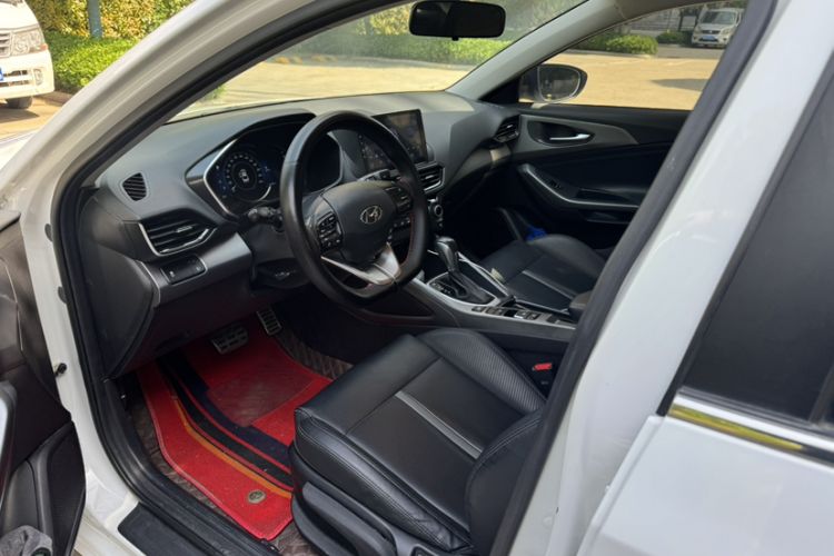 Used Hyundai Lafesta 2019 280TGDi Sport Edition China VI Interior 2