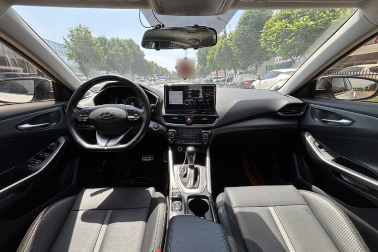 Used Hyundai Lafesta 2019 280TGDi Smart Speed Version China VI Standard Interior 3