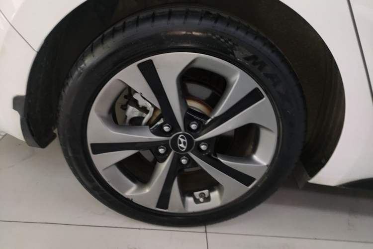 Used Hyundai Lafesta 2019 280TGDi Smart Speed Version China VI Standard Interior 6